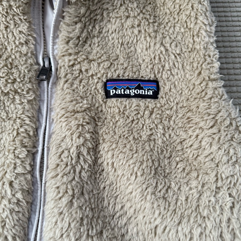 Patagonia Los Gatos Sherpa Vest - Picture 4 of 6